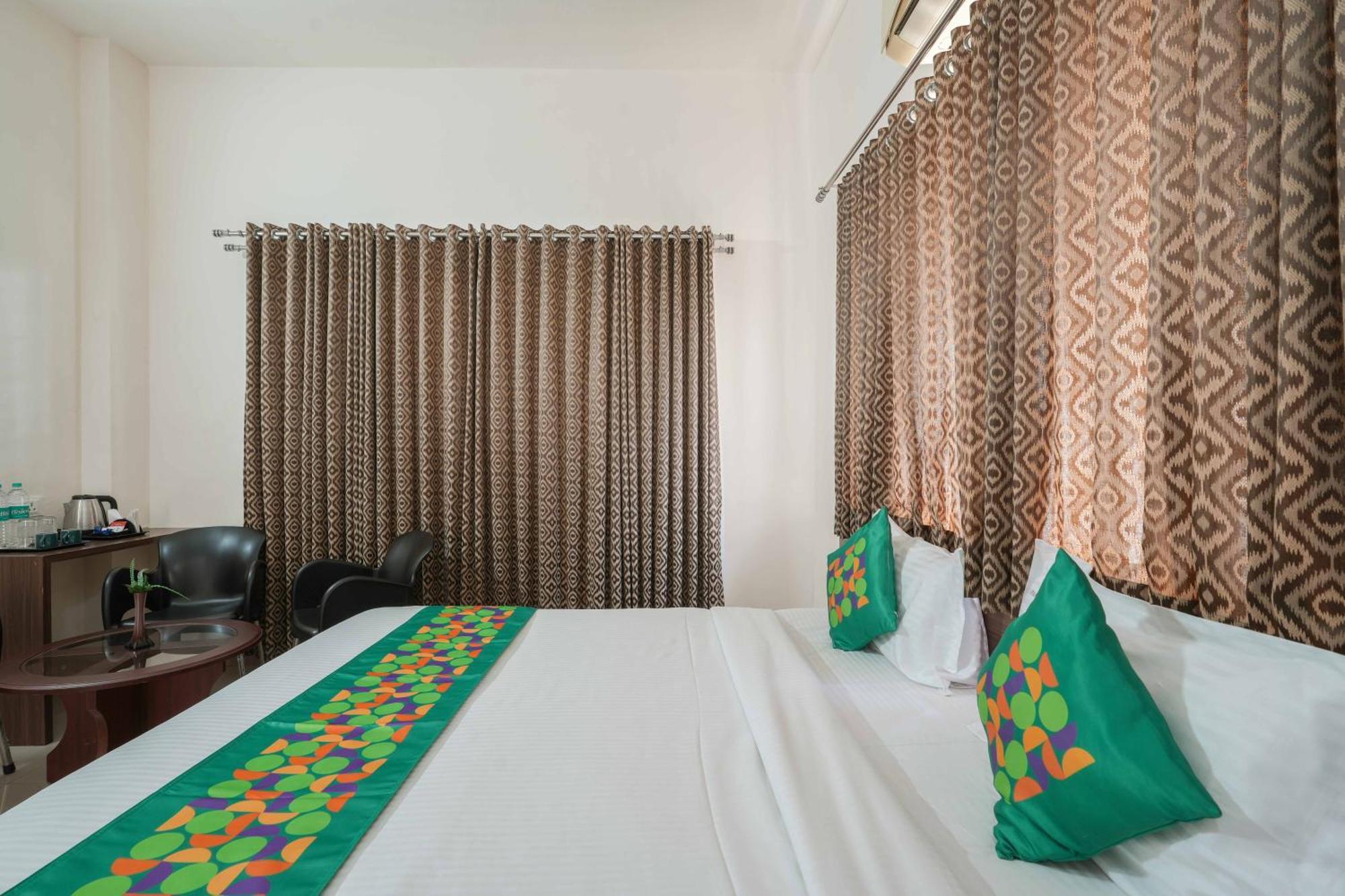 Treebo Pappilon Palace - Pvs Circle Mangaluru Exterior foto