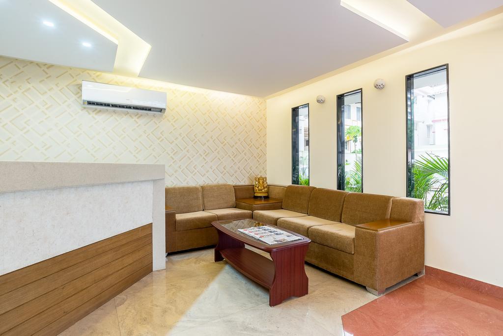 Treebo Pappilon Palace - Pvs Circle Mangaluru Exterior foto