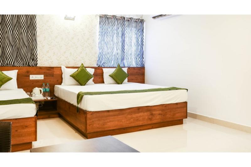 Treebo Pappilon Palace - Pvs Circle Mangaluru Exterior foto